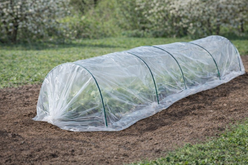 Садовий тунель 1.8х10 м Garden Line EVA5917 плівкова теплиця для овочів арочний тунель для фруктів садова теплиця для рослин, фото 1